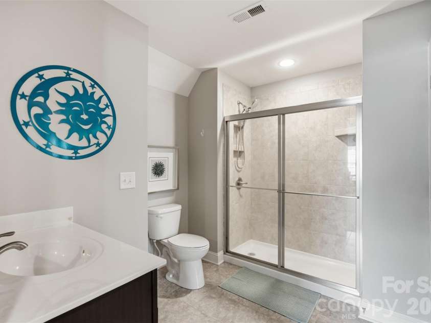 17004 Courtside Landing Drive, Cornelius, NC 28031.  MLS# CAR4415612, YatesRealty ID 45195. Upper Level - Bath 3