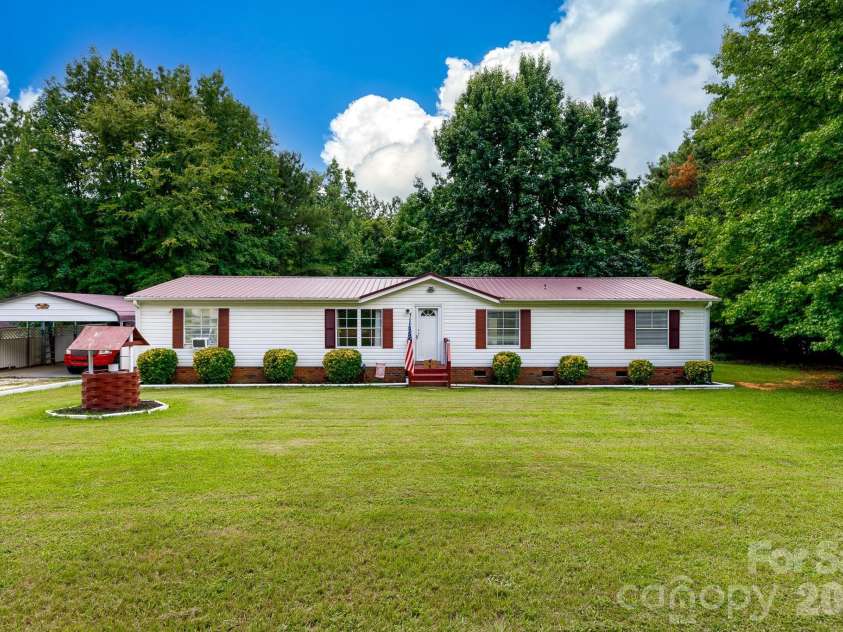 1910 Hardin Strait Road, Chester, SC 29706.  MLS# CAR4410280, YatesRealty ID 45196. 