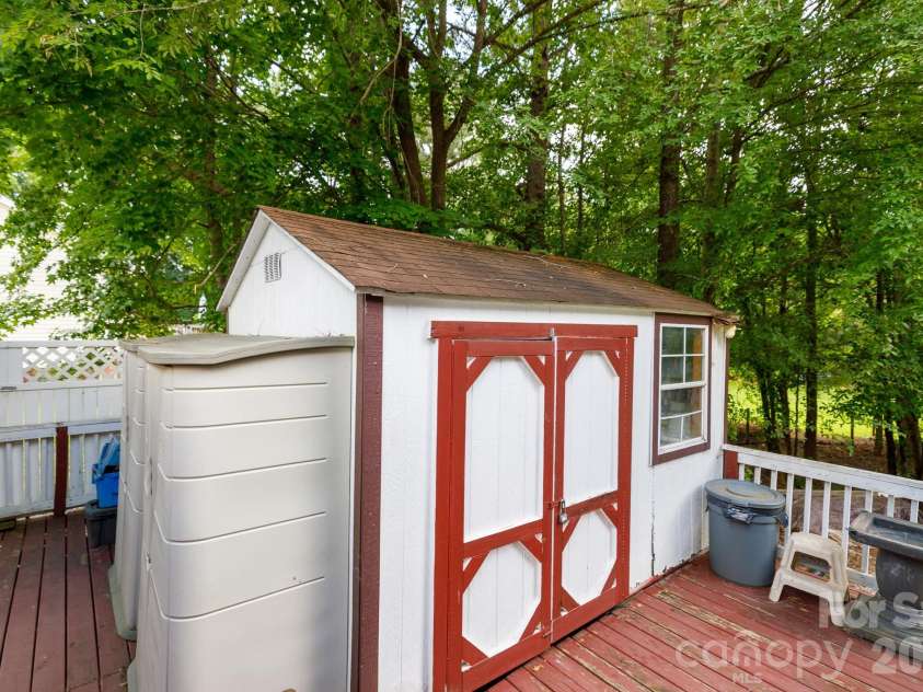 1910 Hardin Strait Road, Chester, SC 29706.  MLS# CAR4410280, YatesRealty ID 45196. 