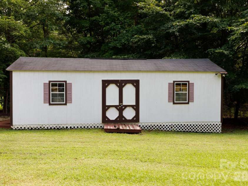 1910 Hardin Strait Road, Chester, SC 29706.  MLS# CAR4410280, YatesRealty ID 45196. 