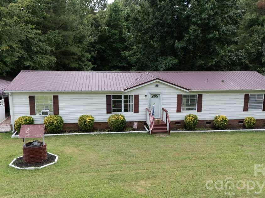 1910 Hardin Strait Road, Chester, SC 29706.  MLS# CAR4410280, YatesRealty ID 45196. 