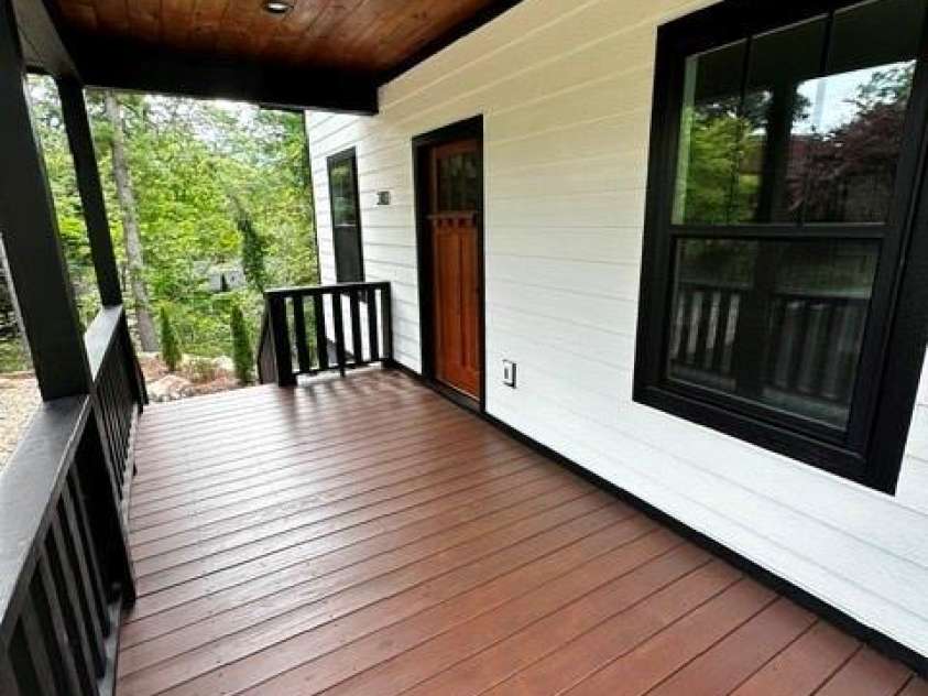 310 Ninth Street, Black Mountain, NC 28711.  MLS# CAR4415885, YatesRealty ID 45197. 