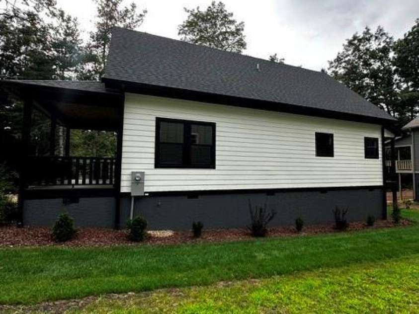 310 Ninth Street, Black Mountain, NC 28711.  MLS# CAR4415885, YatesRealty ID 45197. 