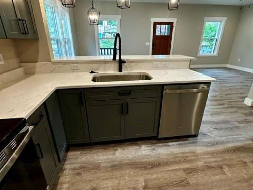 310 Ninth Street, Black Mountain, NC 28711.  MLS# CAR4415885, YatesRealty ID 45197. Kitchen