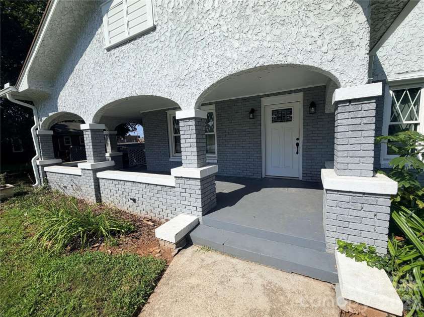 2709 Main Avenue, Newton, NC 28658.  MLS# CAR4415112, YatesRealty ID 45198. 