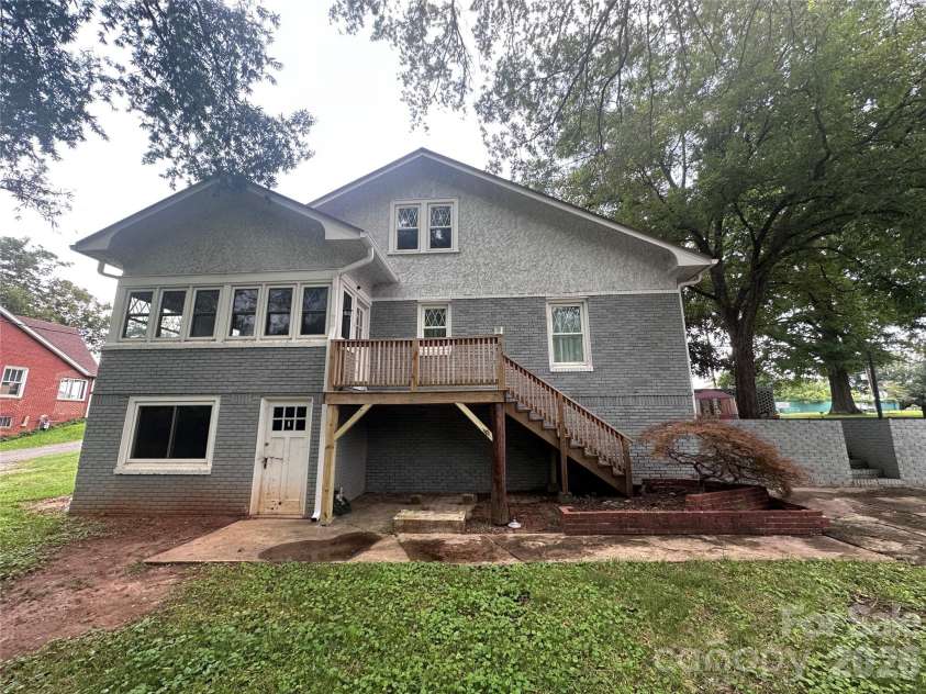 2709 Main Avenue, Newton, NC 28658.  MLS# CAR4415112, YatesRealty ID 45198. 
