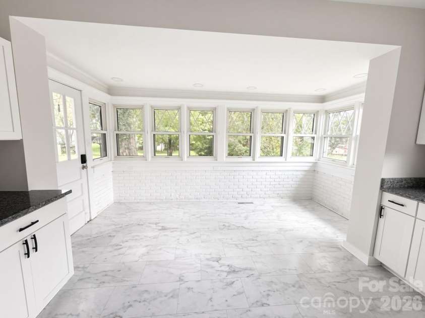 2709 Main Avenue, Newton, NC 28658.  MLS# CAR4415112, YatesRealty ID 45198. Breakfast area