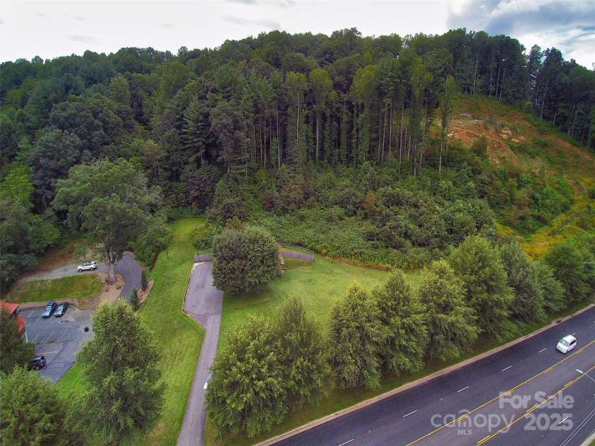 1460 Russ Avenue, Waynesville, NC 28786.  MLS# CAR4017485, YatesRealty ID 452. 