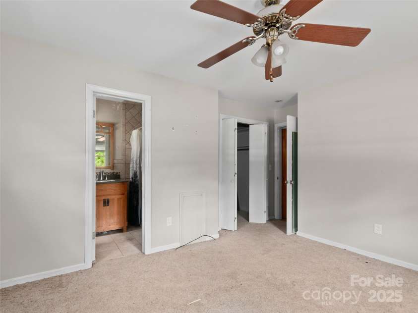 1460 Russ Avenue, Waynesville, NC 28786.  MLS# CAR4017485, YatesRealty ID 452. 