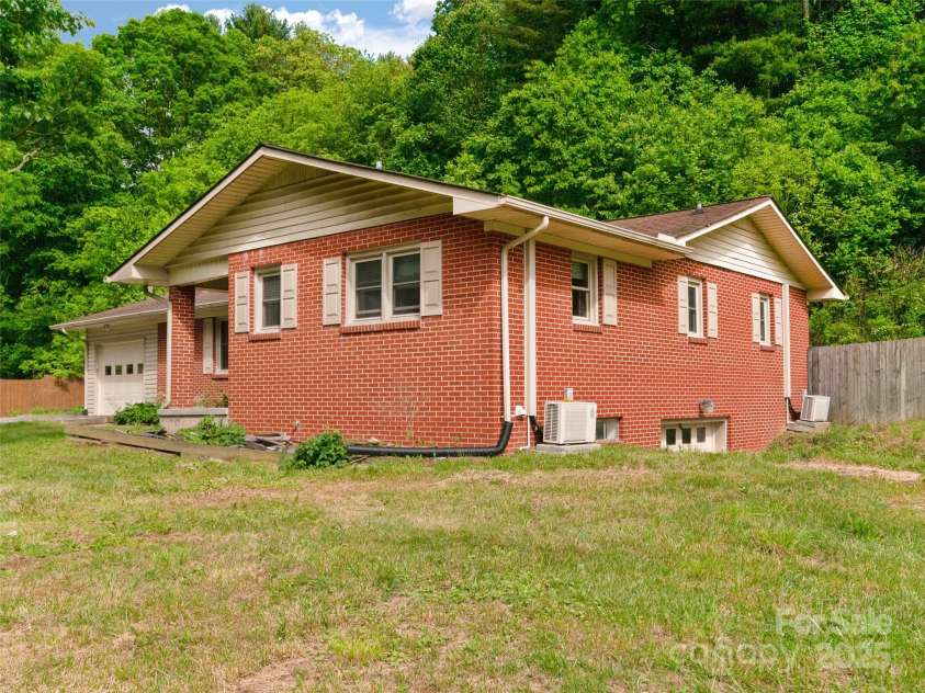 1460 Russ Avenue, Waynesville, NC 28786.  MLS# CAR4017485, YatesRealty ID 452. 