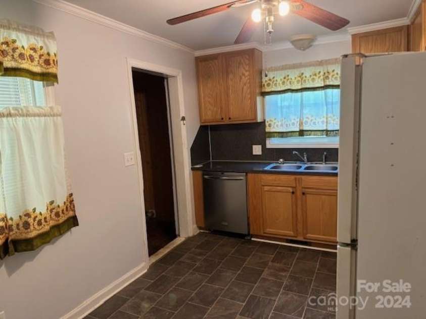 415 Eastover Avenue, Norwood, NC 28128.  MLS# CAR4144116, YatesRealty ID 452. 