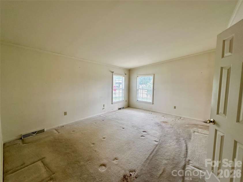 308 Riverwind Drive, Hendersonville, NC 28739.  MLS# CAR4349509, YatesRealty ID 4520. Primary Bedroom
