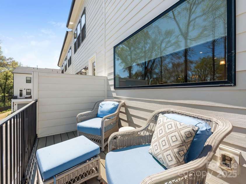 4141 Polluck Way, Charlotte, NC 28209.  MLS# CAR4242673, YatesRealty ID 4520. Deck off Kitchen