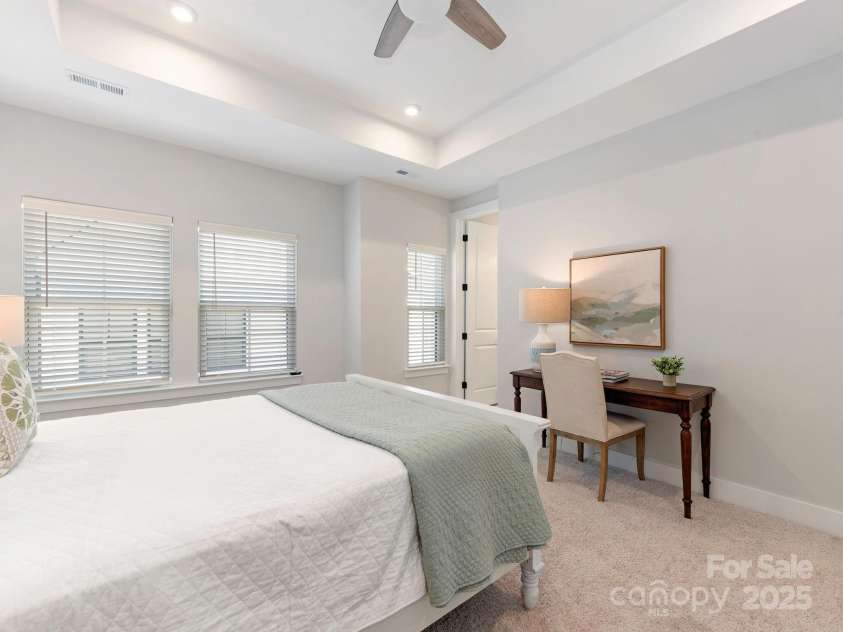 4141 Polluck Way, Charlotte, NC 28209.  MLS# CAR4242673, YatesRealty ID 4520. Primary Bedroom