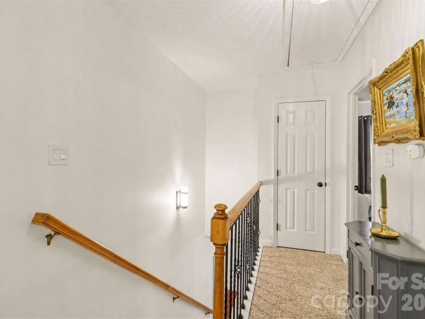 4228 Huntmeadow Drive, Charlotte, NC 28269.  MLS# CAR4409446, YatesRealty ID 45202. 