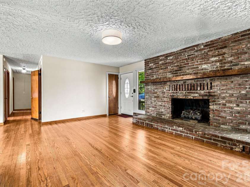 708 Loop Road, Hendersonville, NC 28792.  MLS# CAR4415625, YatesRealty ID 45204. 