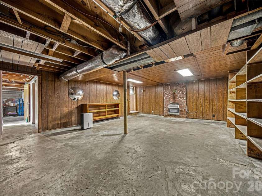 708 Loop Road, Hendersonville, NC 28792.  MLS# CAR4415625, YatesRealty ID 45204. Ample storage