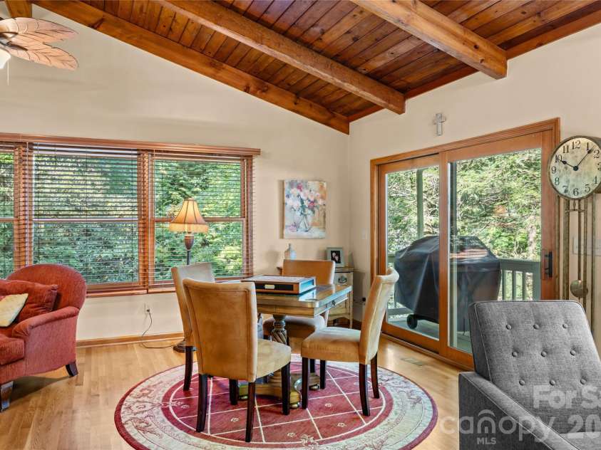 73 Lake Point Drive, Lake Toxaway, NC 28747.  MLS# CAR4416031, YatesRealty ID 45205. 