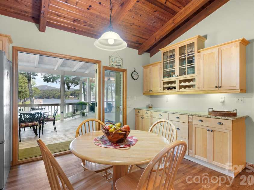 73 Lake Point Drive, Lake Toxaway, NC 28747.  MLS# CAR4416031, YatesRealty ID 45205. 