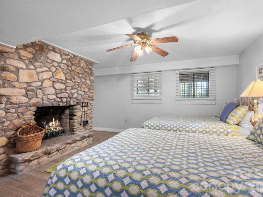 73 Lake Point Drive, Lake Toxaway, NC 28747.  MLS# CAR4416031, YatesRealty ID 45205. 