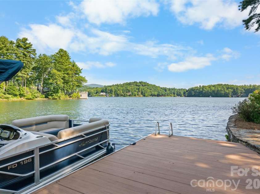73 Lake Point Drive, Lake Toxaway, NC 28747.  MLS# CAR4416031, YatesRealty ID 45205. 