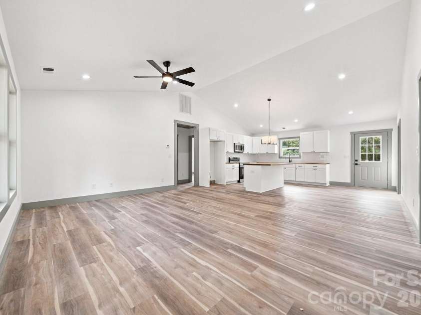 2945 Link Drive, Granite Falls, NC 28630.  MLS# CAR4409681, YatesRealty ID 45206. 