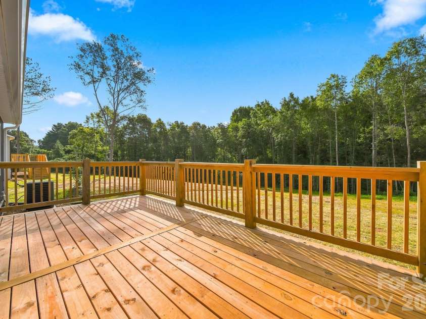 2945 Link Drive, Granite Falls, NC 28630.  MLS# CAR4409681, YatesRealty ID 45206. 