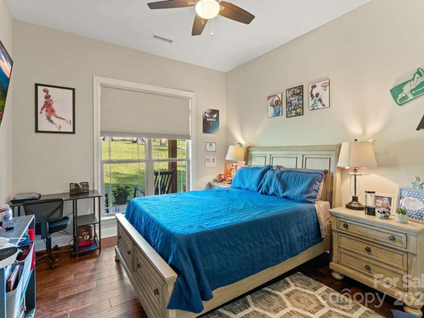 2072 46th Avenue Drive, Hickory, NC 28601.  MLS# CAR4238914, YatesRealty ID 4521. 