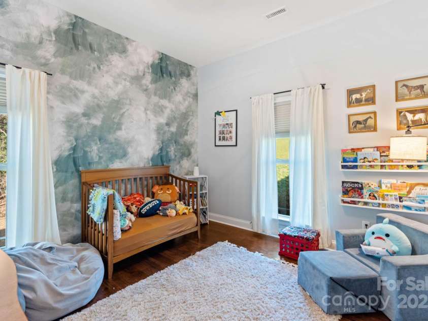 2072 46th Avenue Drive, Hickory, NC 28601.  MLS# CAR4238914, YatesRealty ID 4521. 