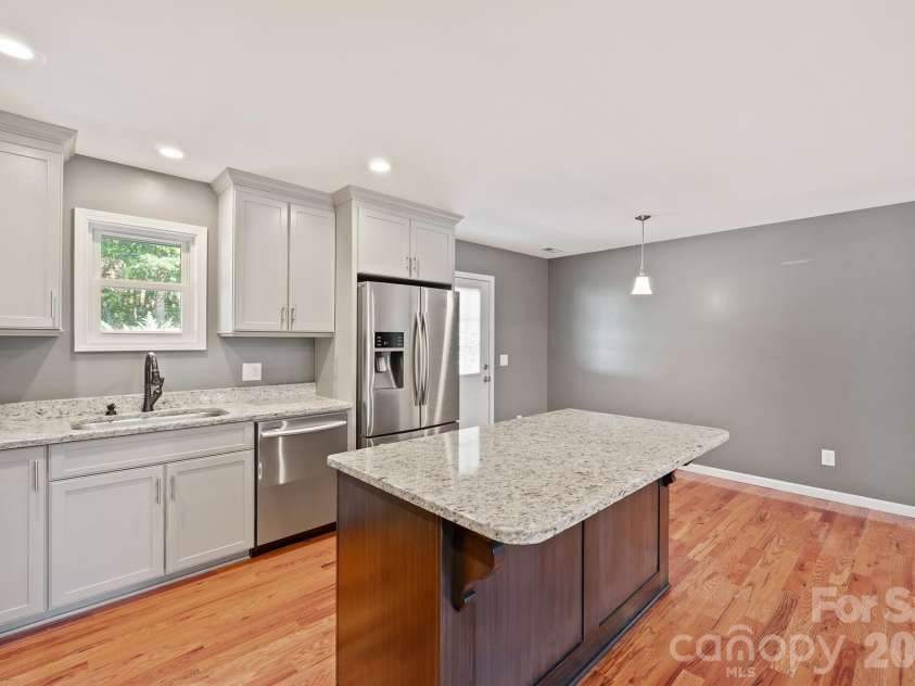 2301 Saratoga Run, Morganton, NC 28655.  MLS# CAR4306068, YatesRealty ID 4521. 