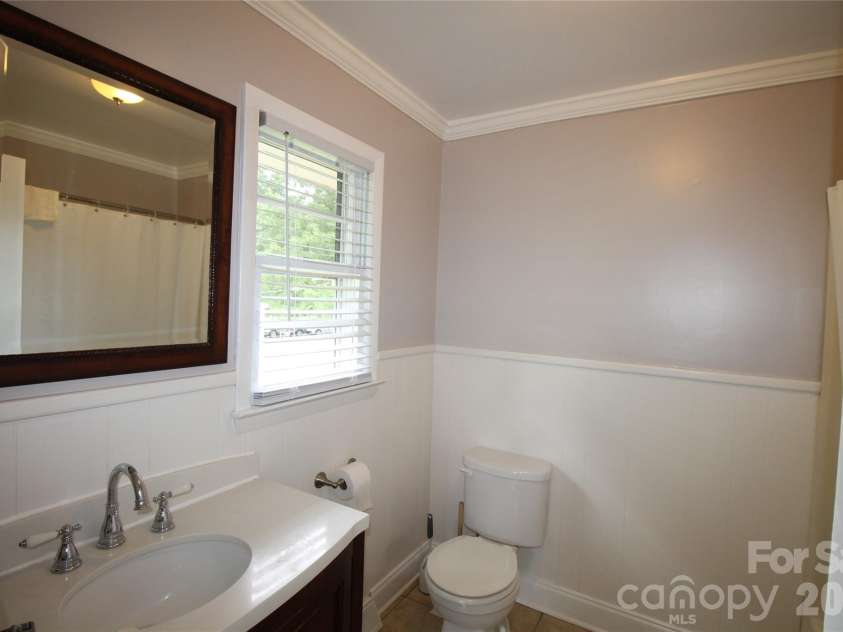 203 Ratchford Farm Road, Gastonia, NC 28056.  MLS# CAR4390648, YatesRealty ID 45211. 