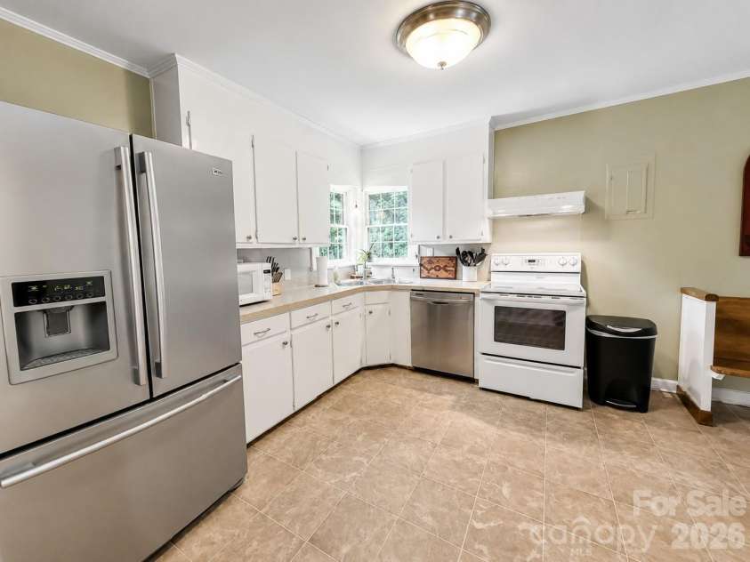 807 Yadkin Street, Albemarle, NC 28001.  MLS# CAR4415907, YatesRealty ID 45213. 