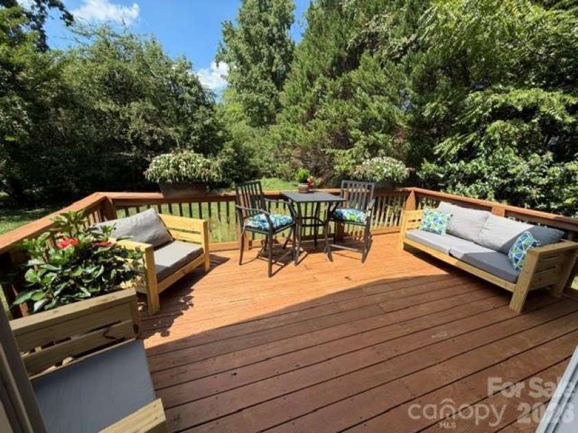 807 Yadkin Street, Albemarle, NC 28001.  MLS# CAR4415907, YatesRealty ID 45213. 