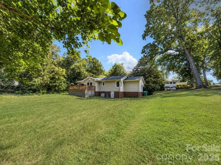 807 Yadkin Street, Albemarle, NC 28001.  MLS# CAR4415907, YatesRealty ID 45213. 