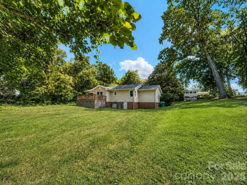807 Yadkin Street, Albemarle, NC 28001.  MLS# CAR4415907, YatesRealty ID 45213. 