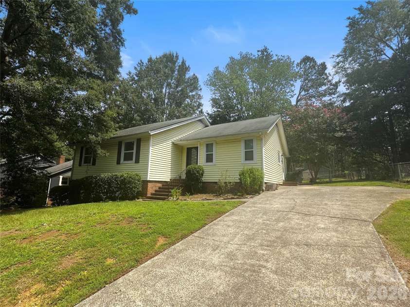 2506 Greenspire Court, Charlotte, NC 28262.  MLS# CAR4416342, YatesRealty ID 45217. 