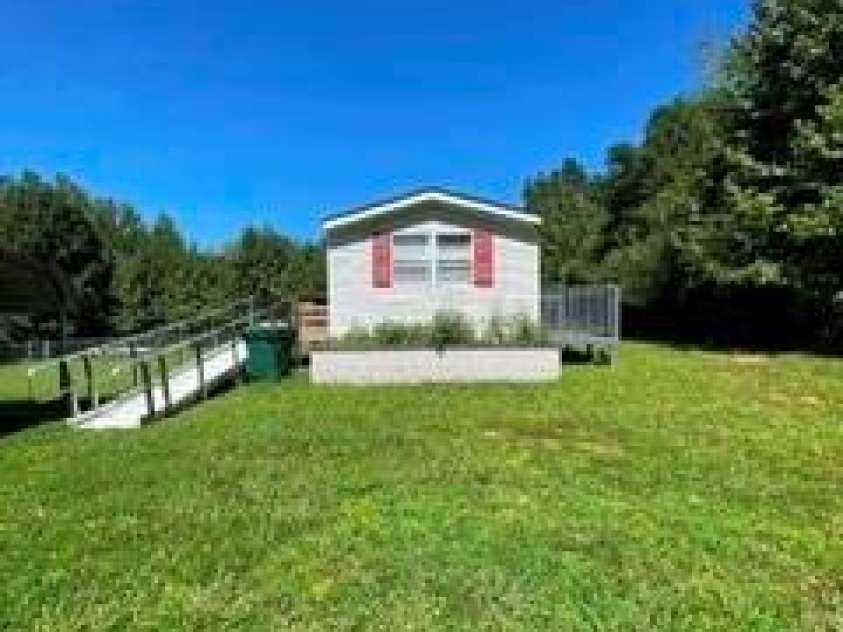 1098 Macedonia Road, Gaffney, SC 29341.  MLS# CAR4415994, YatesRealty ID 45218. Side
