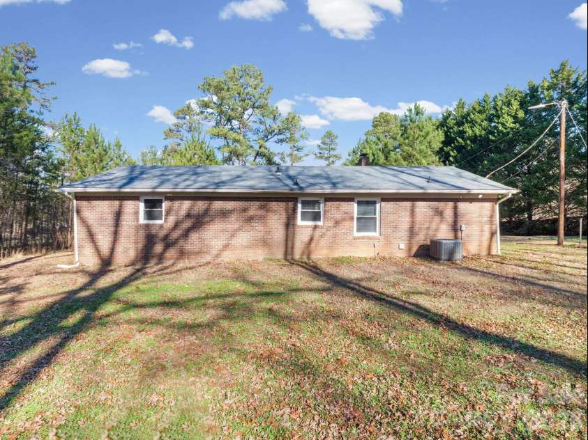 3113 Sandie Drive, Shelby, NC 28150.  MLS# CAR4336975, YatesRealty ID 4522. 