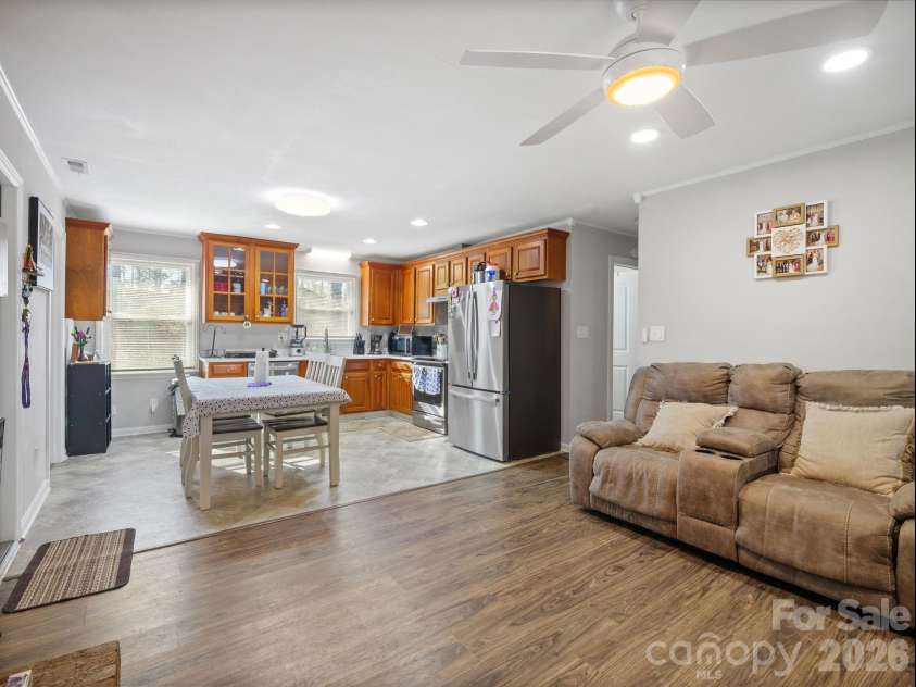 3113 Sandie Drive, Shelby, NC 28150.  MLS# CAR4336975, YatesRealty ID 4522. 