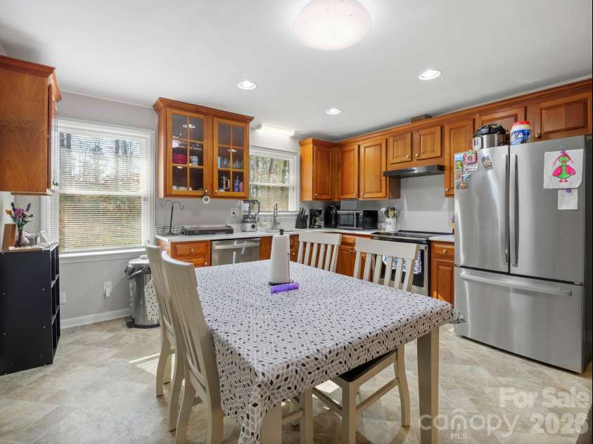 3113 Sandie Drive, Shelby, NC 28150.  MLS# CAR4336975, YatesRealty ID 4522. 