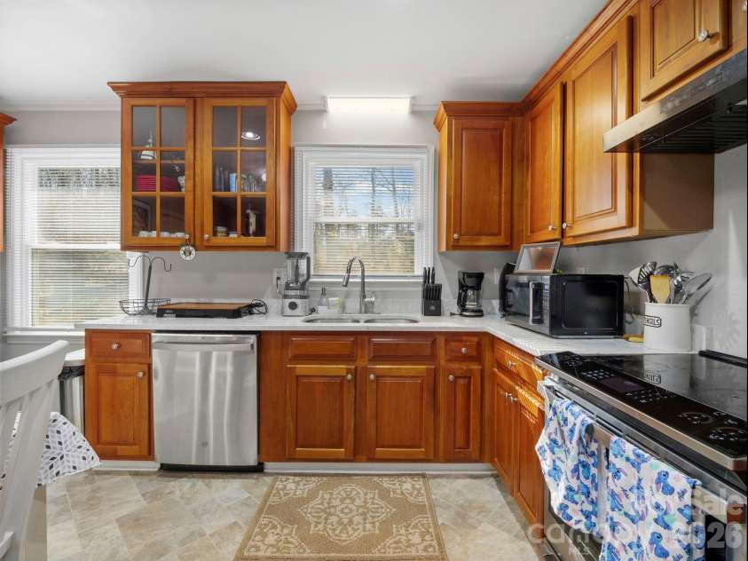 3113 Sandie Drive, Shelby, NC 28150.  MLS# CAR4336975, YatesRealty ID 4522. 