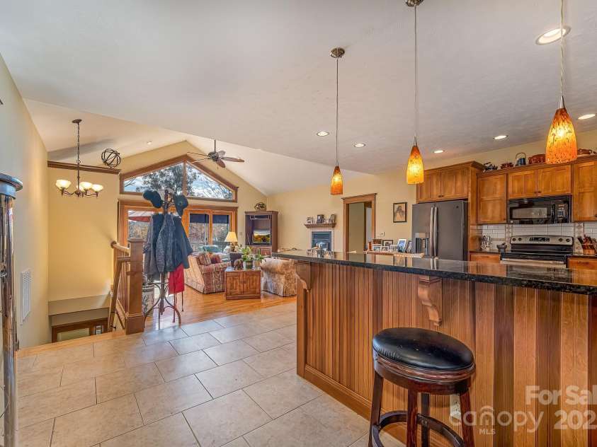 45 Hill Top Drive, Pisgah Forest, NC 28768.  MLS# CAR4227914, YatesRealty ID 4522. 