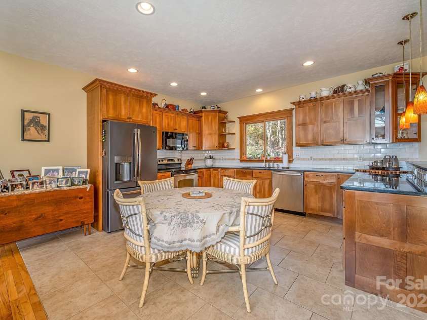 45 Hill Top Drive, Pisgah Forest, NC 28768.  MLS# CAR4227914, YatesRealty ID 4522. 