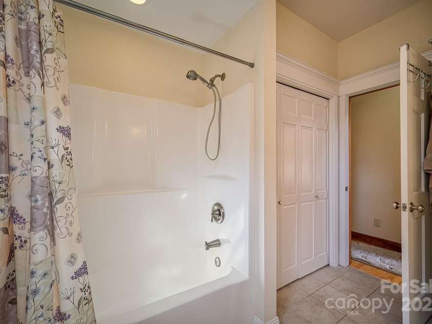 45 Hill Top Drive, Pisgah Forest, NC 28768.  MLS# CAR4227914, YatesRealty ID 4522. 