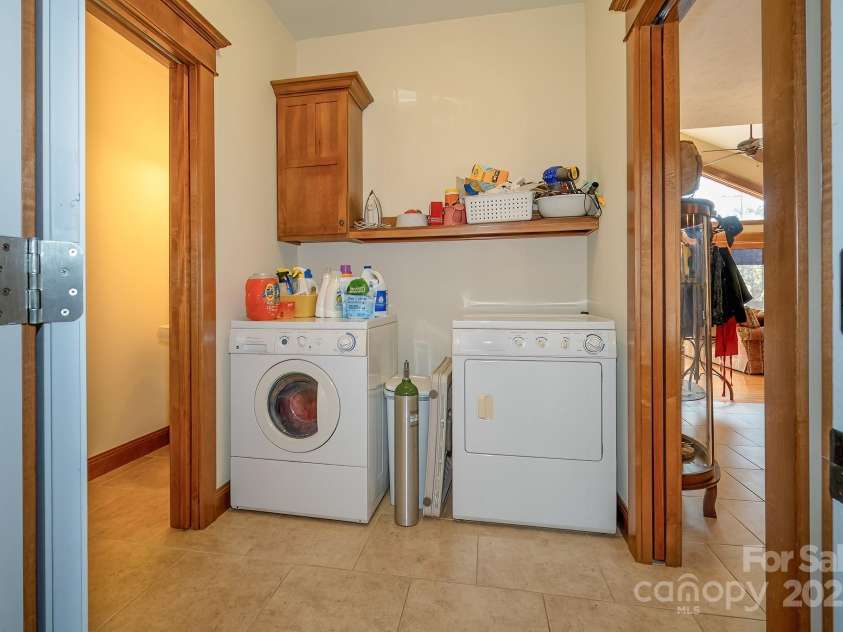 45 Hill Top Drive, Pisgah Forest, NC 28768.  MLS# CAR4227914, YatesRealty ID 4522. 