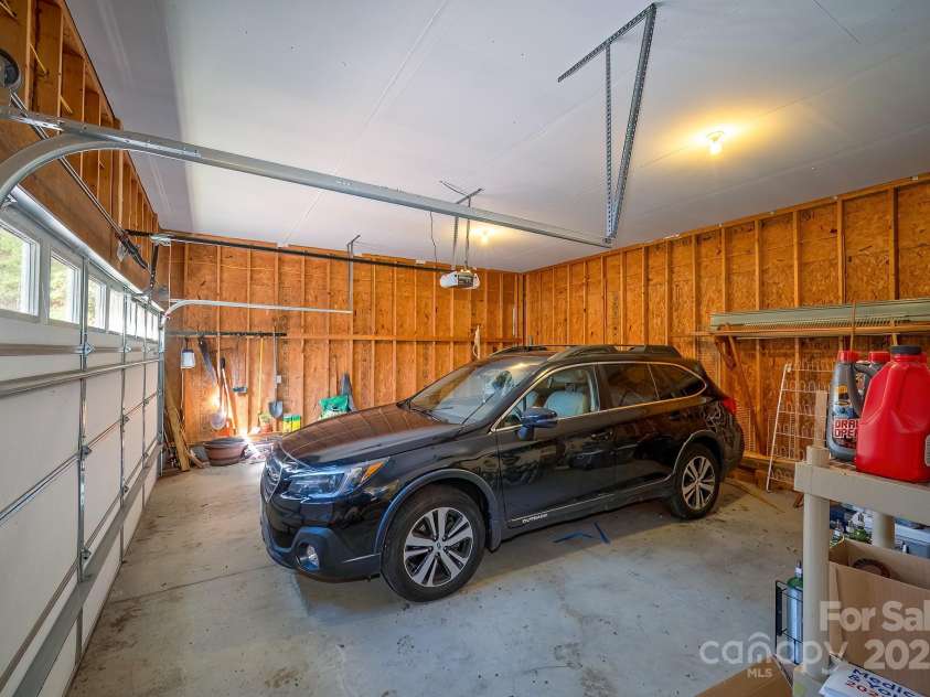 45 Hill Top Drive, Pisgah Forest, NC 28768.  MLS# CAR4227914, YatesRealty ID 4522. 