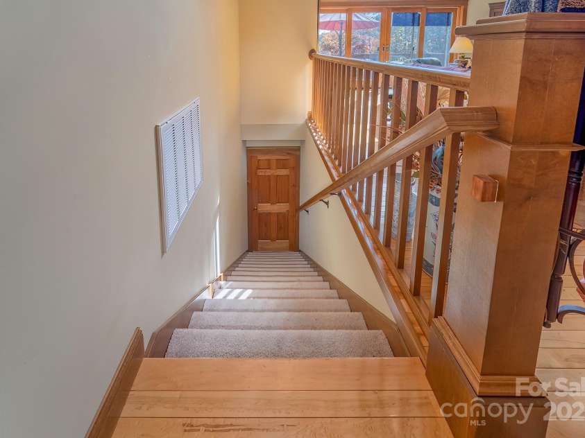 45 Hill Top Drive, Pisgah Forest, NC 28768.  MLS# CAR4227914, YatesRealty ID 4522. 