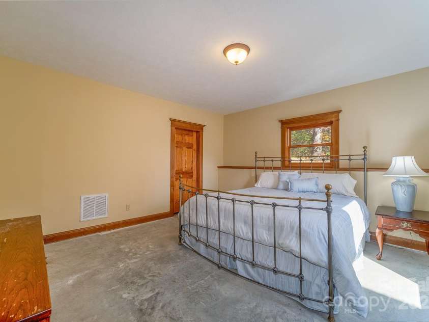 45 Hill Top Drive, Pisgah Forest, NC 28768.  MLS# CAR4227914, YatesRealty ID 4522. 