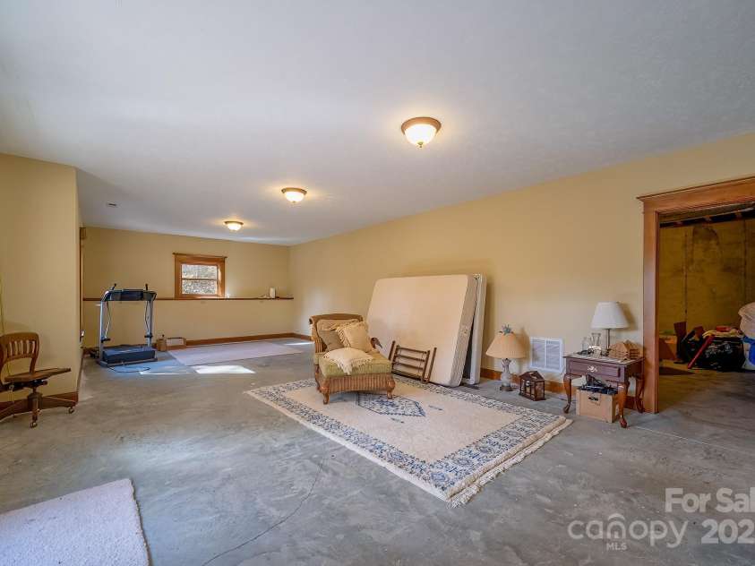 45 Hill Top Drive, Pisgah Forest, NC 28768.  MLS# CAR4227914, YatesRealty ID 4522. 