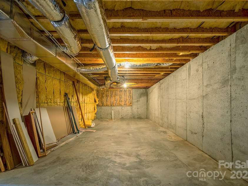 45 Hill Top Drive, Pisgah Forest, NC 28768.  MLS# CAR4227914, YatesRealty ID 4522. 